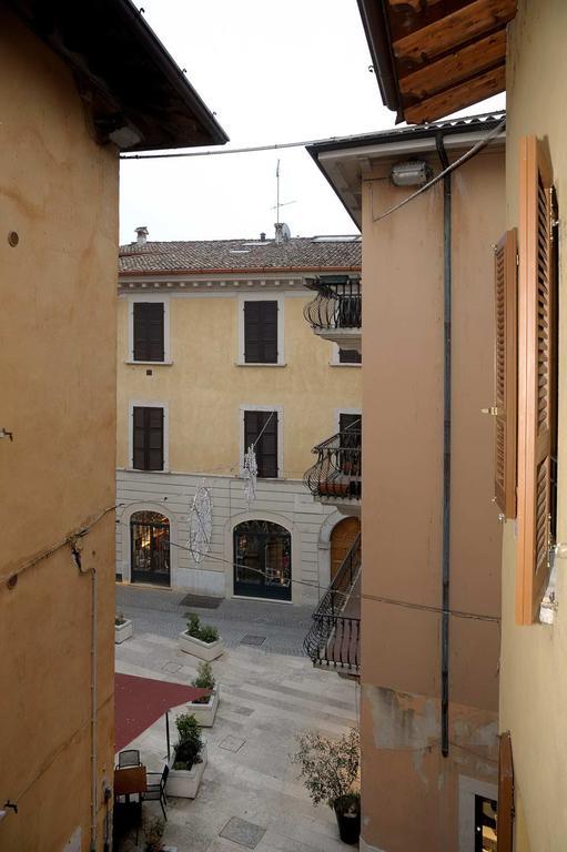 Antico Palazzo Signorile Apartment Salo Bagian luar foto