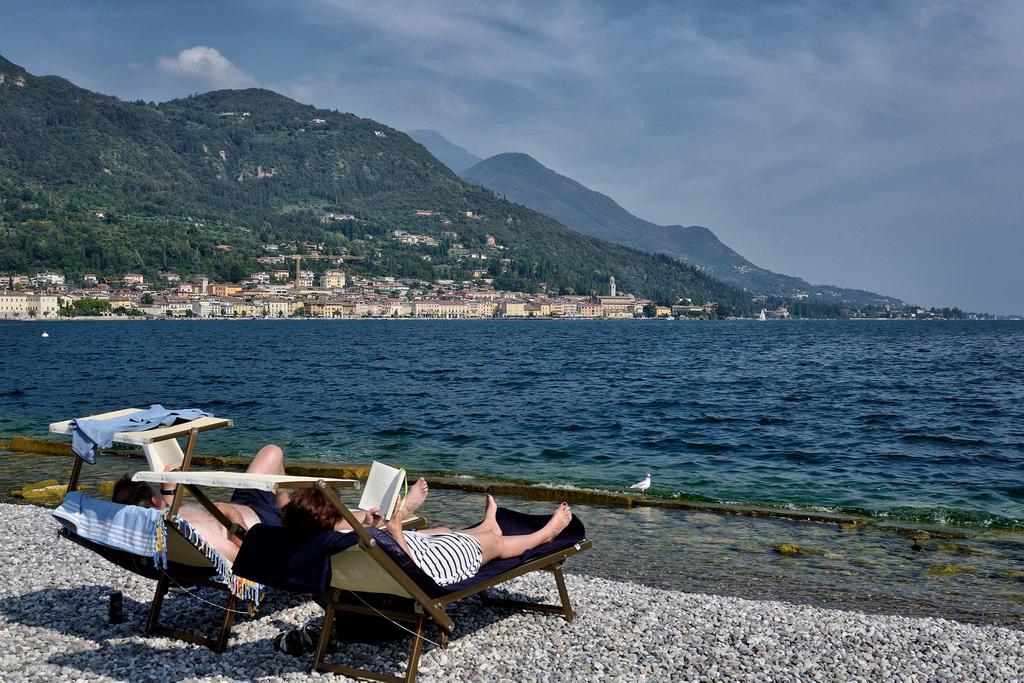 Antico Palazzo Signorile Apartment Salo Bagian luar foto