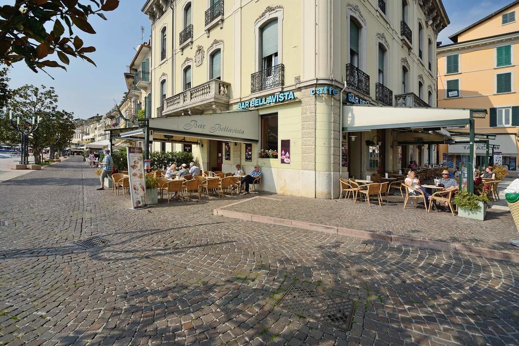 Antico Palazzo Signorile Apartment Salo Bagian luar foto