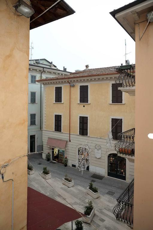 Antico Palazzo Signorile Apartment Salo Bagian luar foto